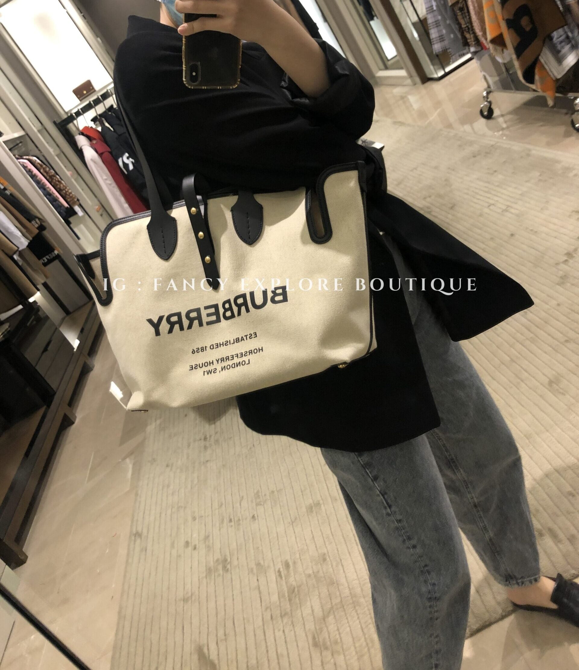 BURBERRY 帆布大型手提包– Fancy Explore Boutique