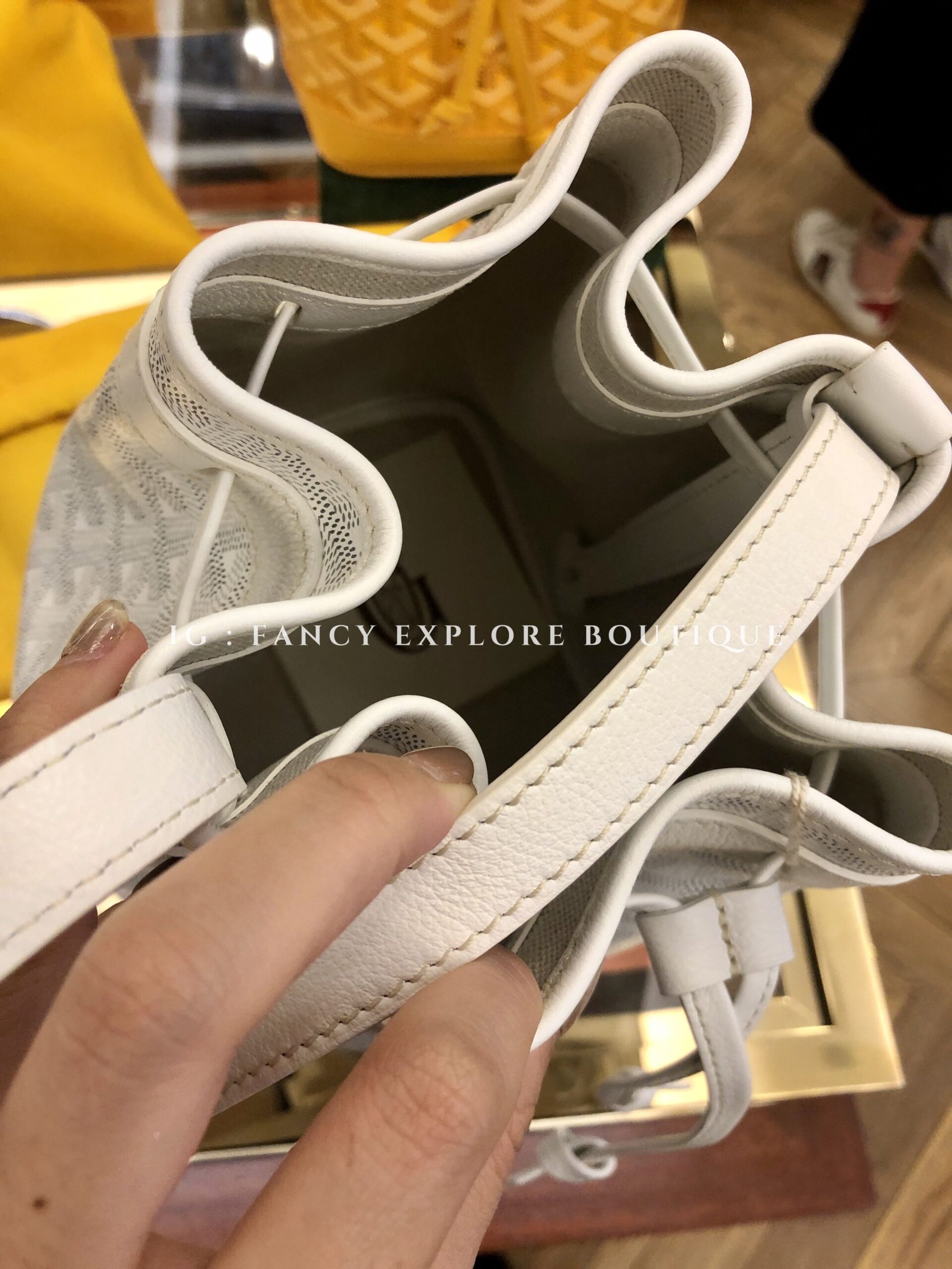 Goyard Small Flot Bucket Bag White Cloth ref.291914 - Joli Closet