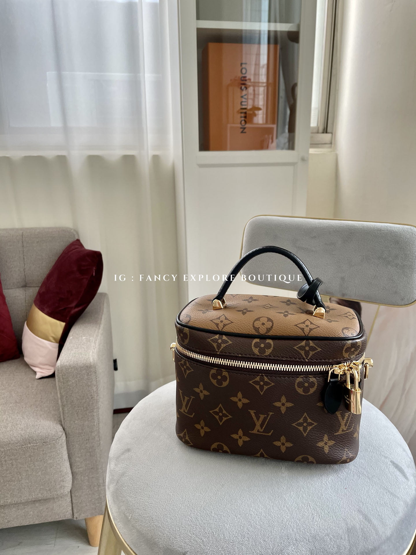 Shop Louis Vuitton MONOGRAM 2020 SS Vanity pm (M45165) by Bellaris
